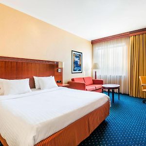 Deluxe Upper Floors King Room